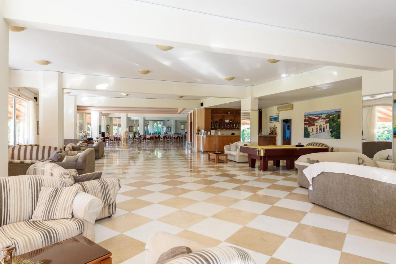 Regina Hotel กิสเซมอส ภายนอก รูปภาพ